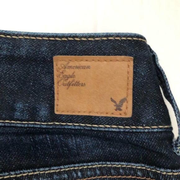 American Eagle Outfitters Womens Cropped Distressed Jeans Size 6 Low Rise - Picture 4 of 8